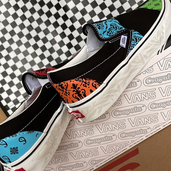 Vans Classic Slip On Crayola Diy/Trace Your WMNS sneakers - Picture 15 of 16